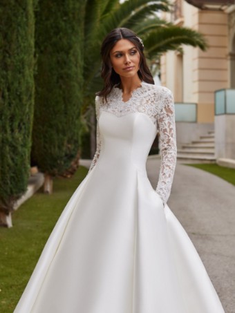 Pronovias JORY WITH JACKET #4 thumbnail